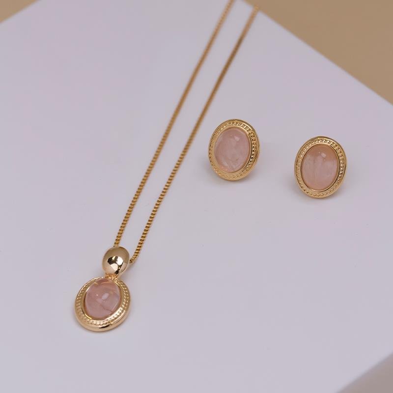 CONJUNTO FOLHEADO A OURO