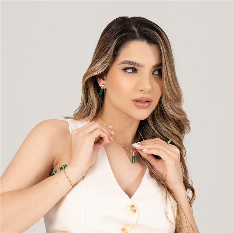 CONJUNTO FOLHEADO A OURO