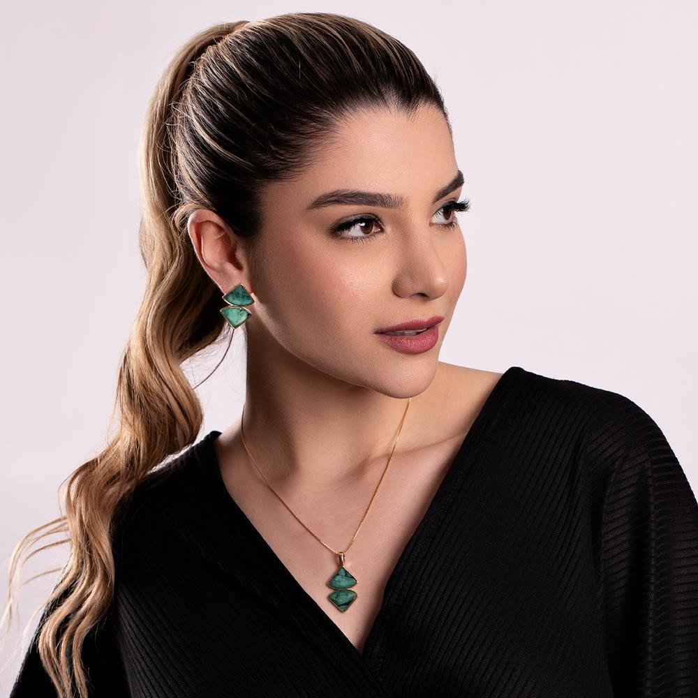 CONJUNTO FOLHEADO A OURO