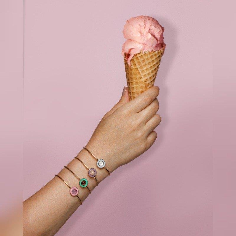 PULSEIRA FOLHEADO A OURO COM ESMALTE LILÁS